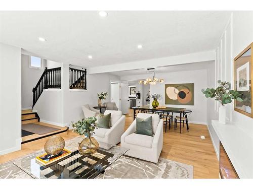 220 Queen Anne Place Se, Calgary, AB - Indoor Photo Showing Living Room