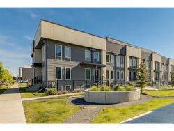 432-19500 37 Street SE Calgary, AB T3M 2W9