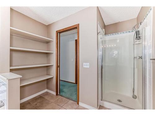 7 Wilson Road Ne, Langdon, AB - Indoor Photo Showing Bathroom