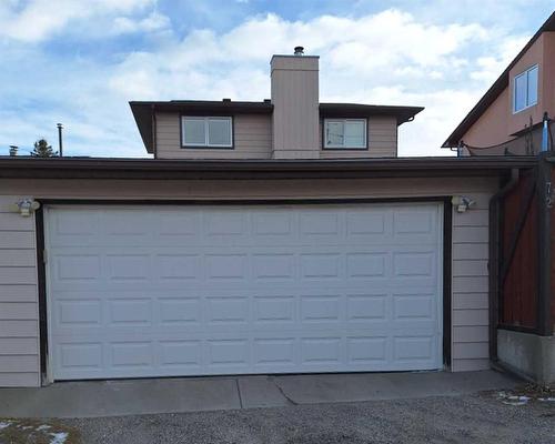 72 Beaconsfield Way Nw, Calgary, AB - Outdoor