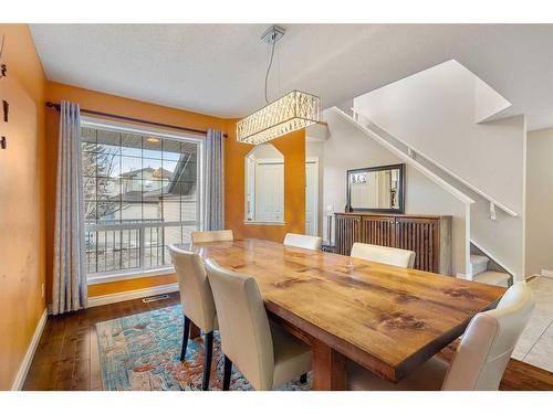 185 Simcoe Circle Sw, Calgary, AB - Indoor Photo Showing Dining Room