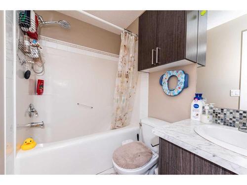 23 Saddlemont Way Ne, Calgary, AB - Indoor Photo Showing Bathroom