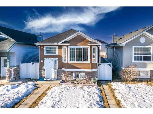 23 Saddlemont Way Ne, Calgary, AB - Outdoor With Facade