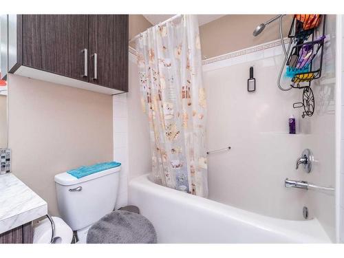 23 Saddlemont Way Ne, Calgary, AB - Indoor Photo Showing Bathroom