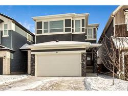 98 Lucas Crescent NW Calgary, AB T3P 1M6