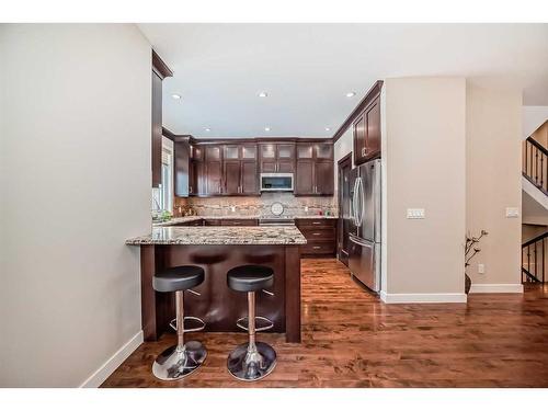 2416 1 Avenue Nw, Calgary, AB - Indoor Photo Showing Kitchen