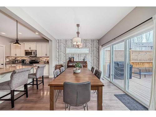 54 Copperpond Heath Se, Calgary, AB - Indoor Photo Showing Dining Room