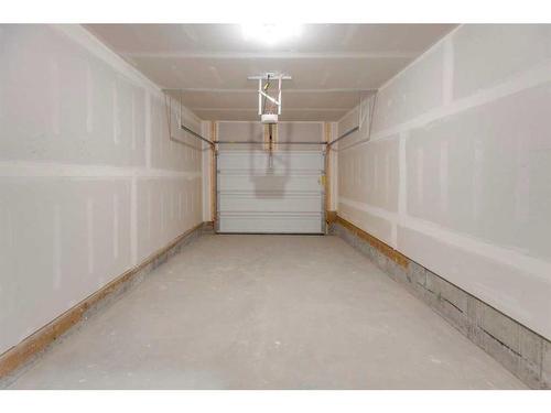 40-2117 81 Street Sw, Calgary, AB - Indoor Photo Showing Garage