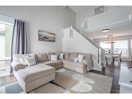 124 Macewan Glen Close Nw, Calgary, AB - Indoor Photo Showing Living Room