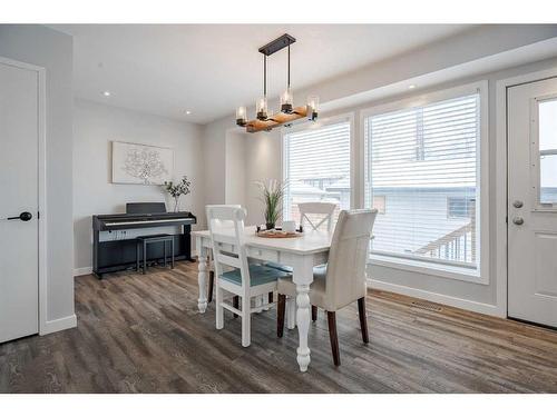 124 Macewan Glen Close Nw, Calgary, AB - Indoor Photo Showing Dining Room