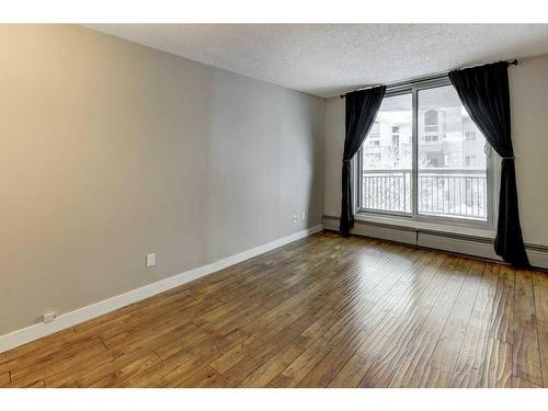 407-738 3 Avenue Sw, Calgary, AB - Indoor Photo Showing Other Room