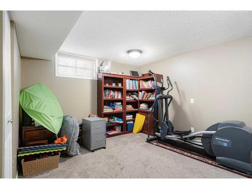 312 Silverthorn Way Nw, Calgary, AB - Indoor