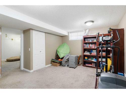 312 Silverthorn Way Nw, Calgary, AB - Indoor