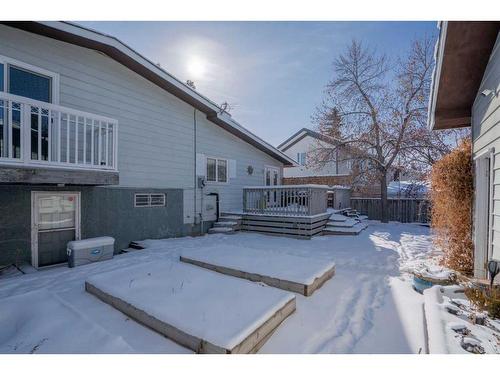 312 Silverthorn Way Nw, Calgary, AB - Outdoor With Deck Patio Veranda