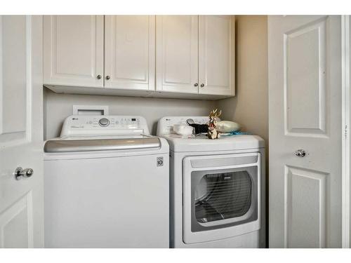 4 Madison Court, Strathmore, AB - Indoor Photo Showing Laundry Room