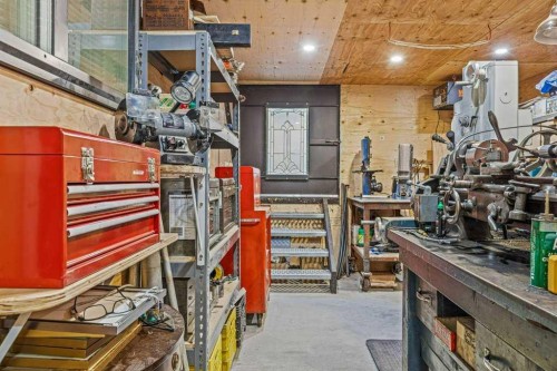 930 9 Street, Canmore, AB - Indoor