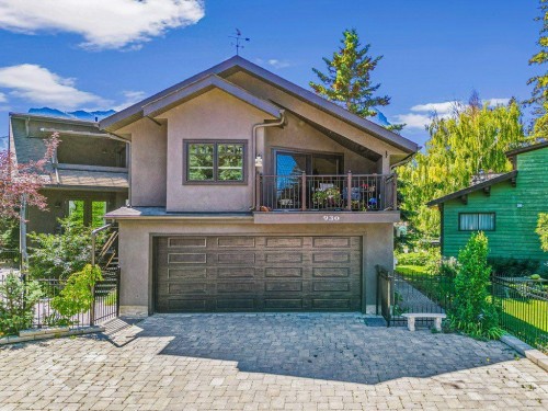 930 9 Street, Canmore, AB - Outdoor