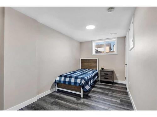 34 Covehaven Rise Ne, Calgary, AB - Indoor Photo Showing Bedroom