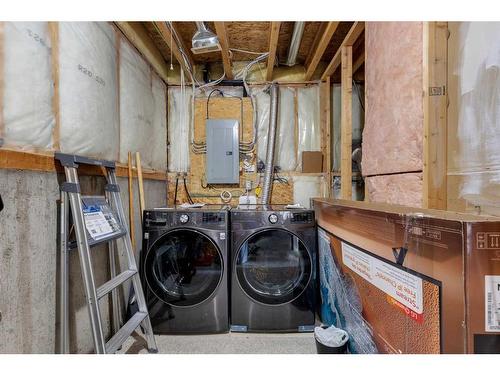 34 Covehaven Rise Ne, Calgary, AB - Indoor Photo Showing Laundry Room