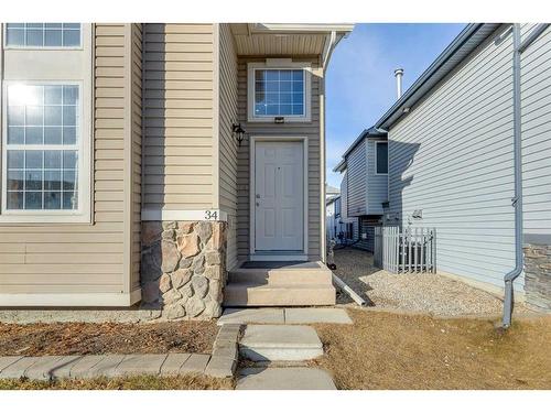 34 Covehaven Rise Ne, Calgary, AB - Outdoor