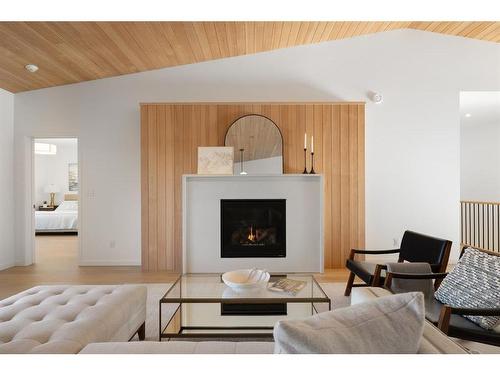 2016 53 Avenue Sw, Calgary, AB - Indoor Photo Showing Living Room With Fireplace