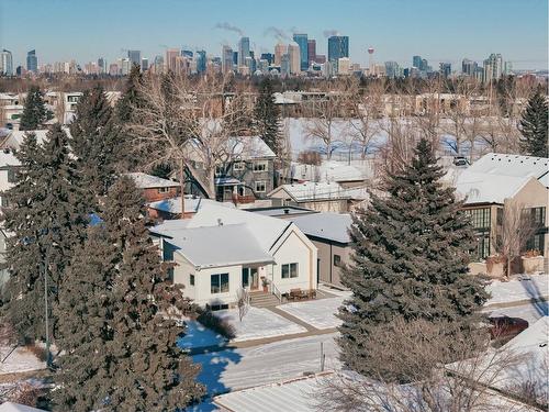 2016 53 Avenue Sw, Calgary, AB - Outdoor With View