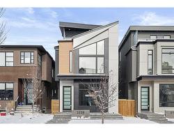 3538 7 Avenue SW Calgary, AB T3C 0C8