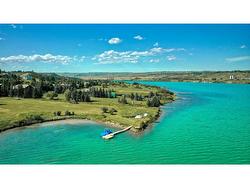 71 Emerald Bay Drive  Rural Rocky View County, AB T3Z 1E3