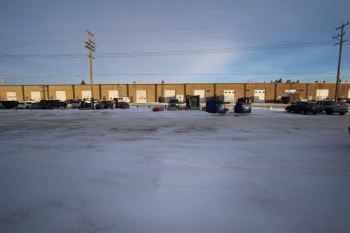 Bays 4-5-7419 50 Avenue, Red Deer, AB 