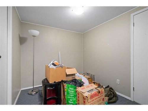 331 47 Avenue Sw, Calgary, AB - Indoor Photo Showing Other Room