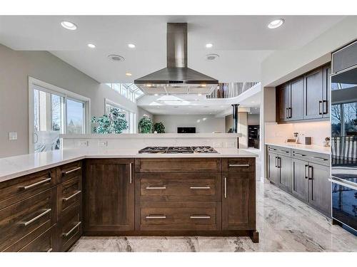 42 Woodhaven Crescent Sw, Calgary, AB - Indoor Photo Showing Kitchen With Upgraded Kitchen