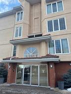 101-505 Canyon Meadows Drive SW Calgary, AB T2W 5V9