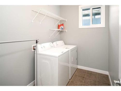 11 Evansview Road Nw, Calgary, AB - Indoor Photo Showing Laundry Room