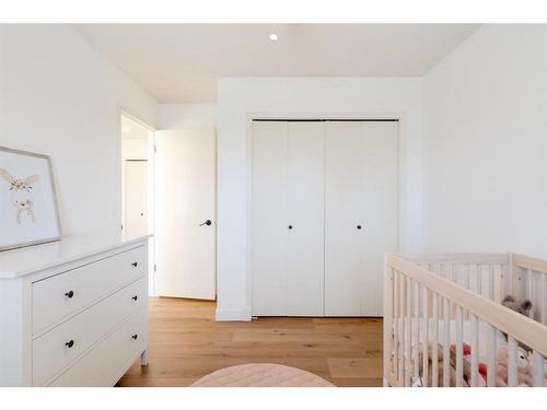 52 Sundown Way Se, Calgary, AB - Indoor Photo Showing Bedroom