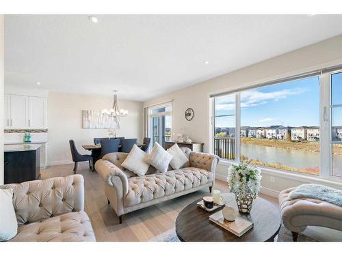 185 Carringvue Manor Nw, Calgary, AB - Indoor Photo Showing Living Room