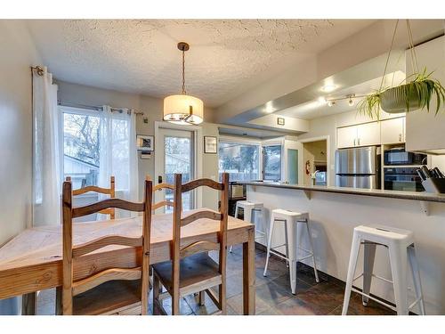 2517 20 Street Sw, Calgary, AB - Indoor Photo Showing Dining Room