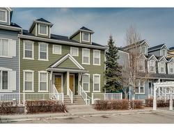 537 Mckenzie Towne Close SE Calgary, AB T2Z 1A8