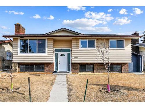 3812 49 Street Ne, Calgary, AB - Outdoor With Facade