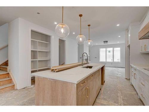 8127 Bowglen Road Nw, Calgary, AB - Indoor Photo Showing Kitchen With Upgraded Kitchen