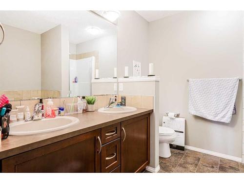 146 Bridlerange Place Sw, Calgary, AB - Indoor Photo Showing Bathroom