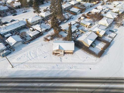 11 Beaupre Crescent Nw, Calgary, AB - Outdoor