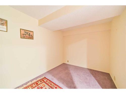 59 Coral Springs Boulevard Ne, Calgary, AB - Indoor Photo Showing Other Room