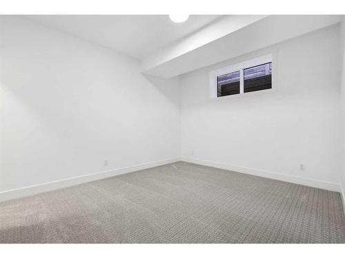 723 36 Street Nw, Calgary, AB - Indoor Photo Showing Other Room