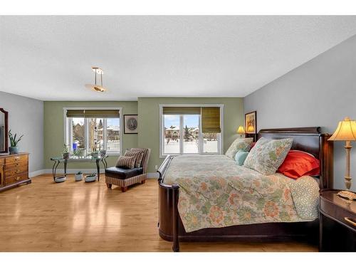 20 Lynx Meadows Court Nw, Calgary, AB - Indoor Photo Showing Bedroom