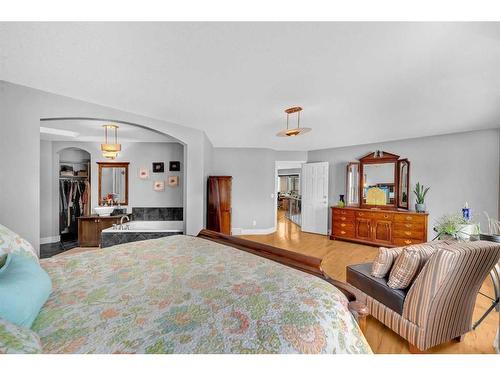 20 Lynx Meadows Court Nw, Calgary, AB - Indoor Photo Showing Bedroom