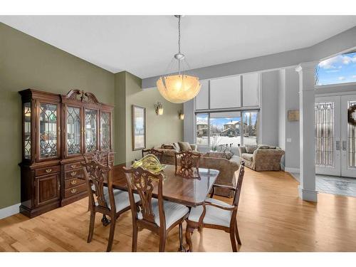 20 Lynx Meadows Court Nw, Calgary, AB - Indoor Photo Showing Dining Room