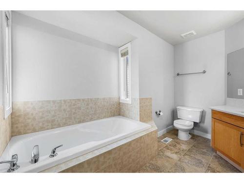 228 Taralake Terrace Ne, Calgary, AB - Indoor Photo Showing Bathroom