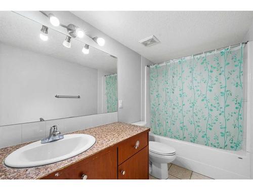 228 Taralake Terrace Ne, Calgary, AB - Indoor Photo Showing Bathroom