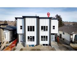 4814 70 Street NW Calgary, AB T3B 2K6