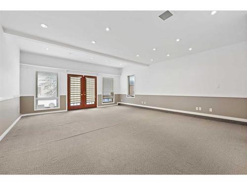 8504 Hawkford Gate Nw, Calgary, AB - Indoor Photo Showing Other Room